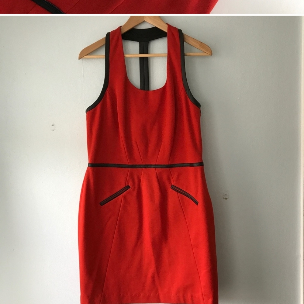 Red Sleeveless Sheath Cocktail Dress